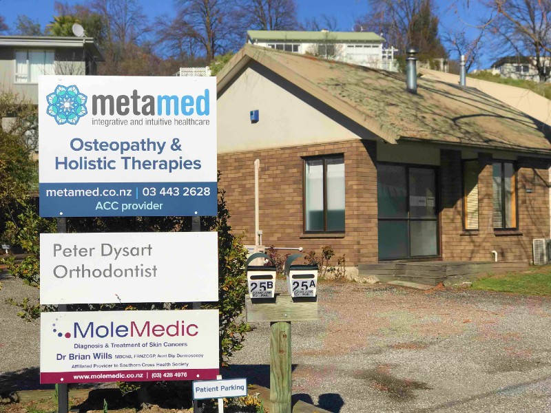 MetaMed Wanaka Clinic Russell Street Exterior Photo